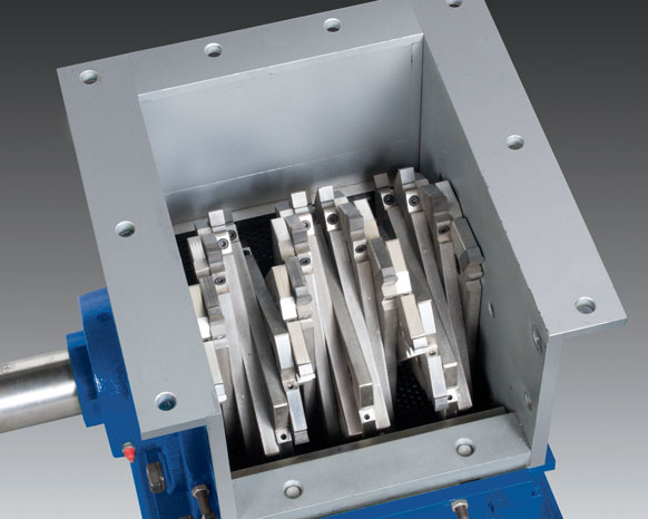 Screen Classifying Cutter Controls Particle Sizes